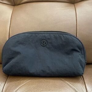 lululemon makeup bag
